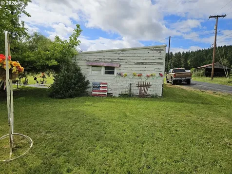 31782 Gowdyville Road Cottage Grove OR 97424