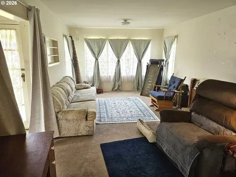 31782 Gowdyville Road Cottage Grove OR 97424