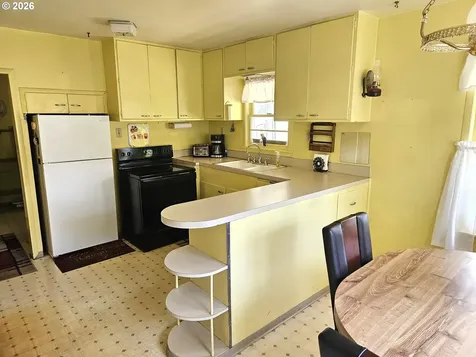 31782 Gowdyville Road Cottage Grove OR 97424