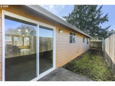 52447 SE 3rd Street Scappoose OR 97056