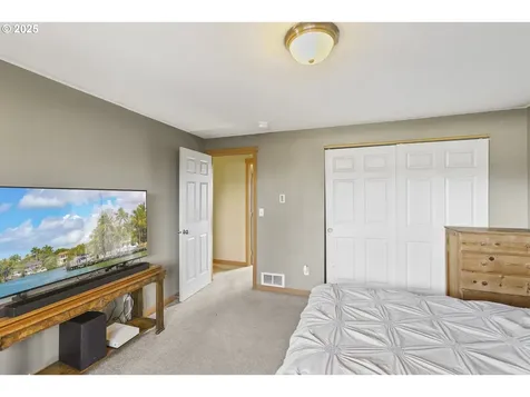 52447 SE 3rd Street Scappoose OR 97056