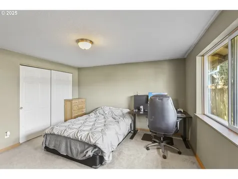 52447 SE 3rd Street Scappoose OR 97056