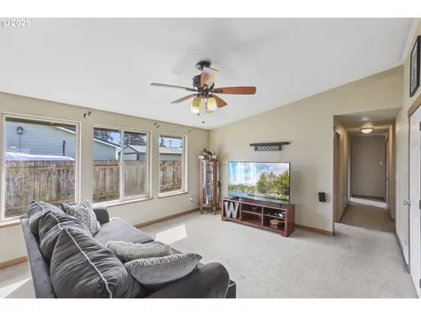 52447 SE 3rd Street Scappoose OR 97056