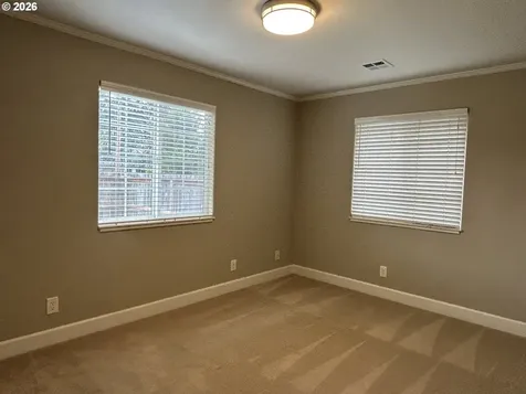 724 W Rainbow Street Roseburg OR 97471