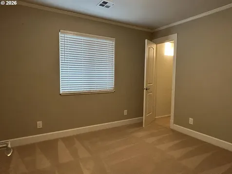 724 W Rainbow Street Roseburg OR 97471