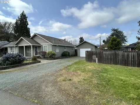 724 W Rainbow Street Roseburg OR 97471