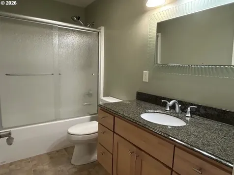 724 W Rainbow Street Roseburg OR 97471