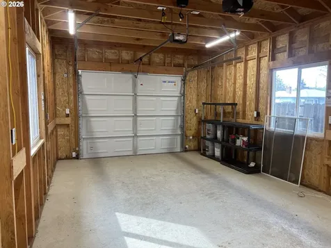 724 W Rainbow Street Roseburg OR 97471