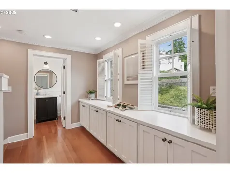 2950 SW Bennington Drive Portland OR 97205