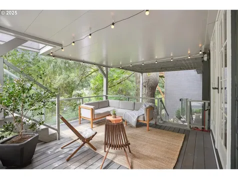 2950 SW Bennington Drive Portland OR 97205