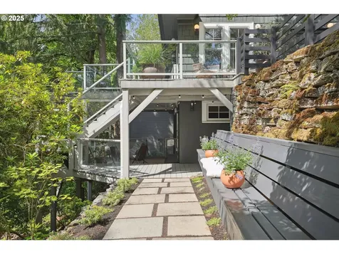 2950 SW Bennington Drive Portland OR 97205