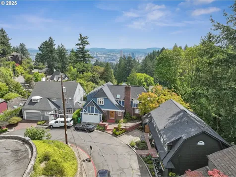 2950 SW Bennington Drive Portland OR 97205