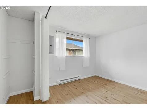 1267 NE 183rd Avenue Portland OR 97230