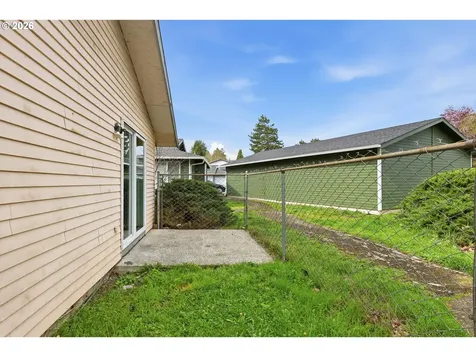 1267 NE 183rd Avenue Portland OR 97230