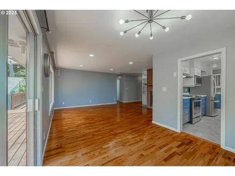 2150 N 11th Street Coos Bay OR 97420