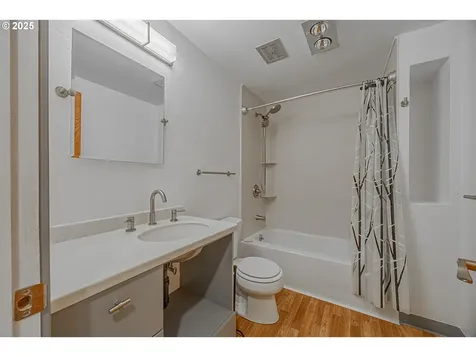 2150 N 11th Street Coos Bay OR 97420