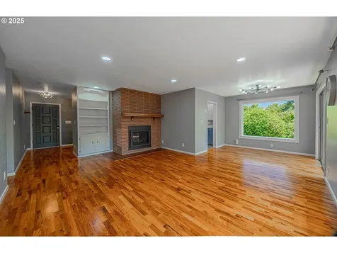 2150 N 11th Street Coos Bay OR 97420
