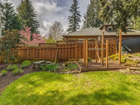 2414 SE Bella Vista Road Vancouver WA 98683
