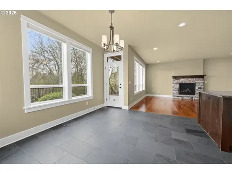 1930 Sterling Park Place Eugene OR 97408