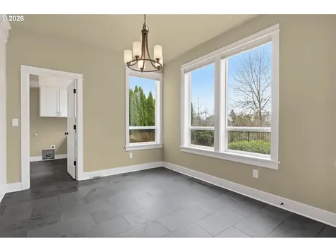 1930 Sterling Park Place Eugene OR 97408