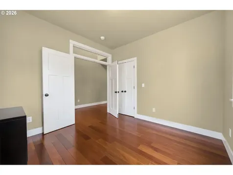 1930 Sterling Park Place Eugene OR 97408