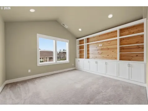 1930 Sterling Park Place Eugene OR 97408
