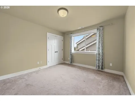 1930 Sterling Park Place Eugene OR 97408