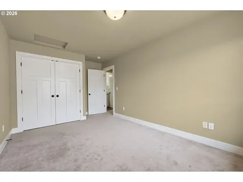 1930 Sterling Park Place Eugene OR 97408