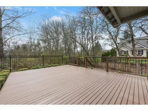 1930 Sterling Park Place Eugene OR 97408