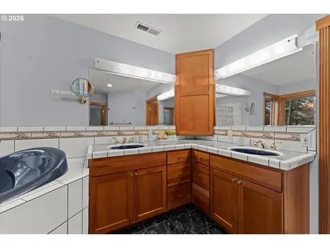 12321 NE 293rd Street Battle Ground WA 98604