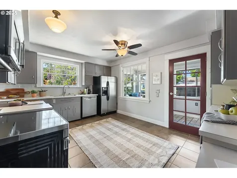 6707 N Curtis Avenue Portland OR 97217
