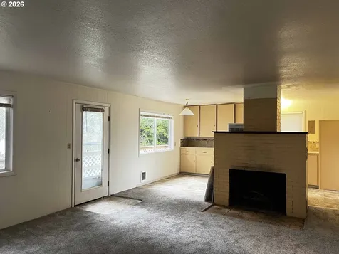 83189 Clear Lake Road Florence OR 97439