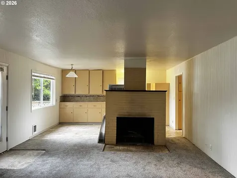 83189 Clear Lake Road Florence OR 97439
