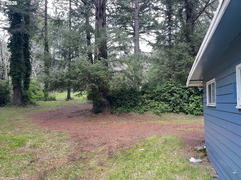 83189 Clear Lake Road Florence OR 97439