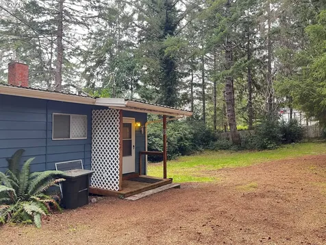 83189 Clear Lake Road Florence OR 97439