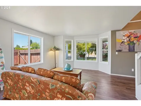 133 Warbler Drive Kelso WA 98626