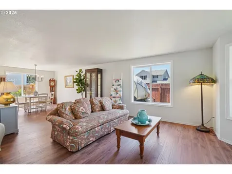 133 Warbler Drive Kelso WA 98626