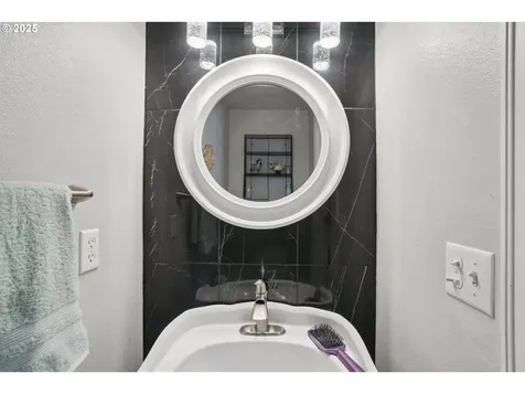 133 Warbler Drive Kelso WA 98626