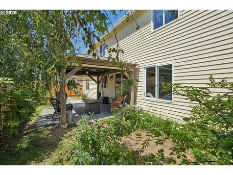 133 Warbler Drive Kelso WA 98626