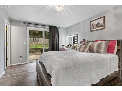 8232 SW Tygh Loop Tualatin OR 97062