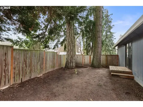 8232 SW Tygh Loop Tualatin OR 97062