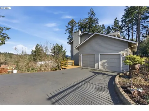 3945 Spring Boulevard Eugene OR 97405