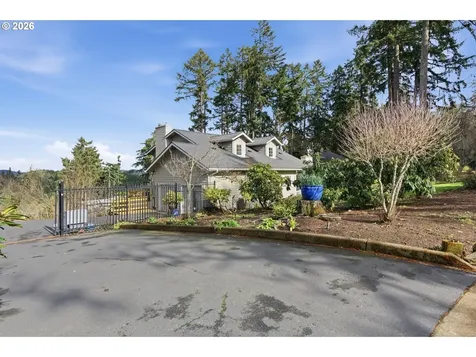 3945 Spring Boulevard Eugene OR 97405