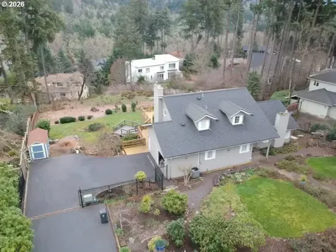 3945 Spring Boulevard Eugene OR 97405