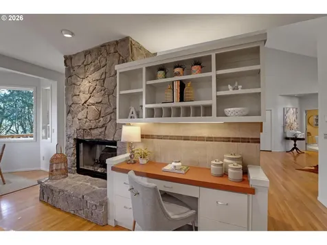 700 SW 67th Place Portland OR 97225