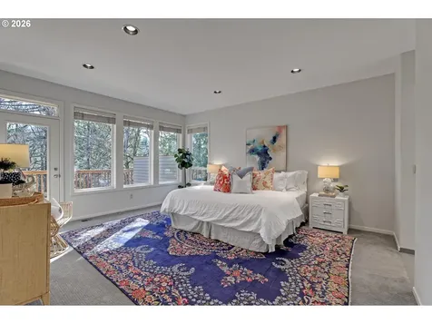 700 SW 67th Place Portland OR 97225