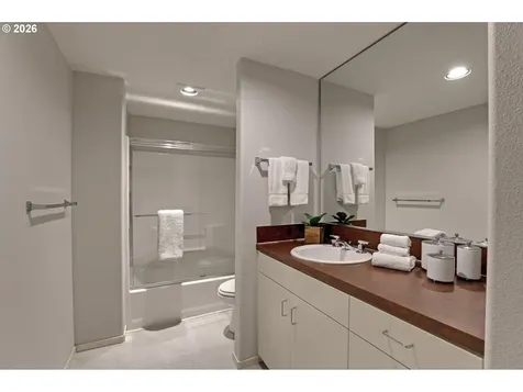 700 SW 67th Place Portland OR 97225