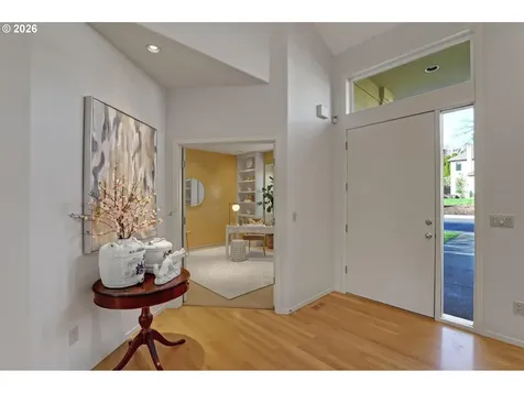 700 SW 67th Place Portland OR 97225