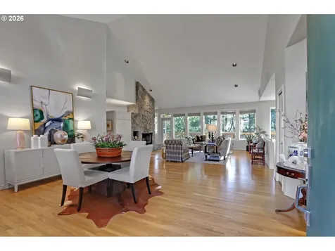 700 SW 67th Place Portland OR 97225