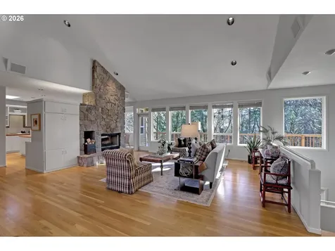700 SW 67th Place Portland OR 97225